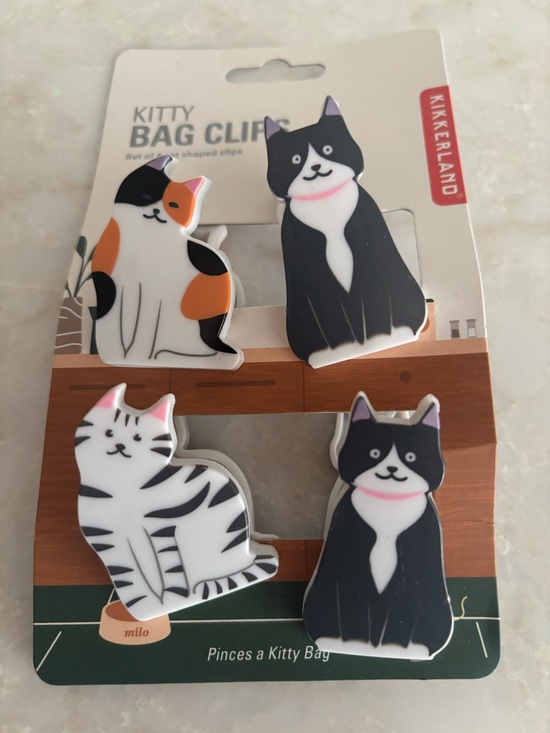 Kikkerland Other - NWT Kikkerland Kitty Bag Clips - Cat Design, Black/White/Calico